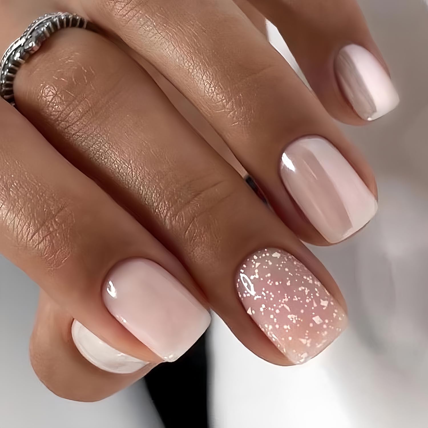 Short Press on Nails Square Clear Light Pink Glitter Design Acrylic Gel Fake Nails Kit with Glue, Fall Press on Nails Natural Fit Nail Art Kit 24Pcs